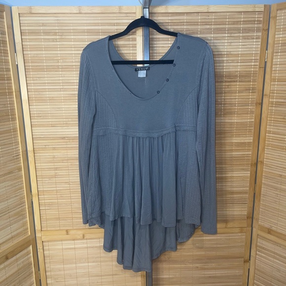 Venus gray babydoll long sleeve tunic top blouse woman’s size Medium or large - Picture 4 of 8